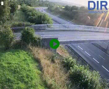 Webcam sur A84 à hauteur de Pont-Farcy, au niveau du pont autoroutier sur la Vire, au sud de Saint-Lô