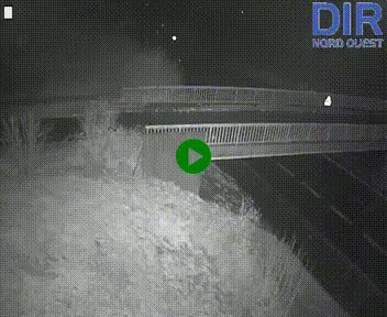 Webcam sur A84 à hauteur de Pont-Farcy, au niveau du pont autoroutier sur la Vire, au sud de Saint-Lô