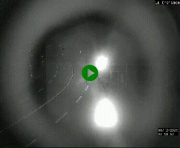 Webcam au carrefour de la croisade, à la jonction entre la N22 et la N320, avant le poste de douane franco-andorrane. Webcam à 1790 mètres d'altitude