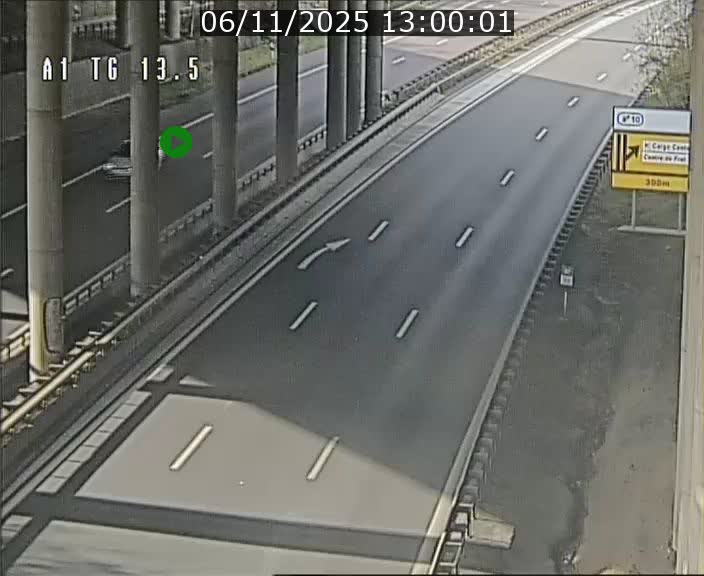 Traffic live webcam Luxembourg Senningen - A1 direction Luxembourg - BK 13.5