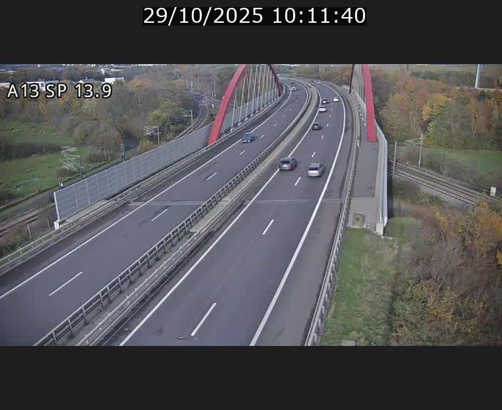 Traffic live webcam Luxembourg Kayl - A13 direction Esch-sur-Alzette/Luxembourg-ville - BK 13.9
