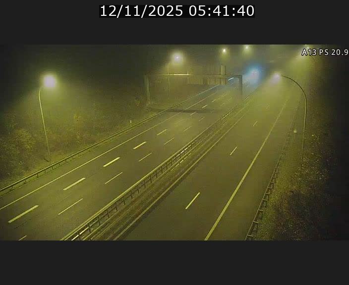 Traffic live webcam Luxembourg Croix de Bettembourg, rond-point d'Hellange - A13 direction Allemagne - BK 20.9