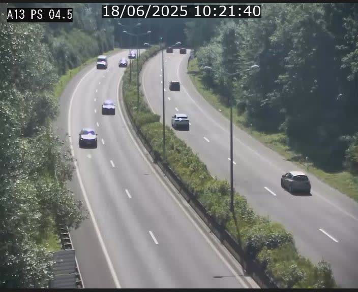 Traffic live webcam Luxembourg Differdange - A13 direction Esch-sur-Alzette - BK 4.5