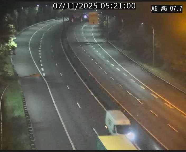 Traffic live webcam Luxembourg - Bridel - A6 - BK 7.7 - direction Belgique