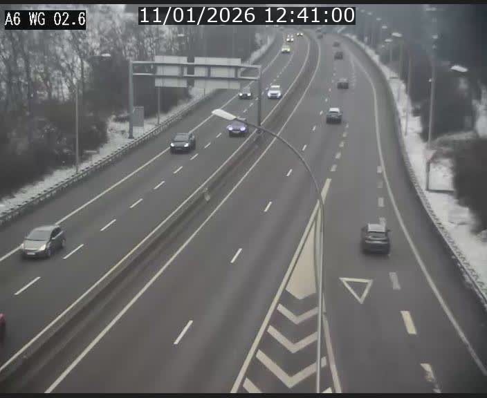 Traffic live webcam Luxembourg Croix de Cessange - A6 - BK 2.6 - direction France/Allemagne