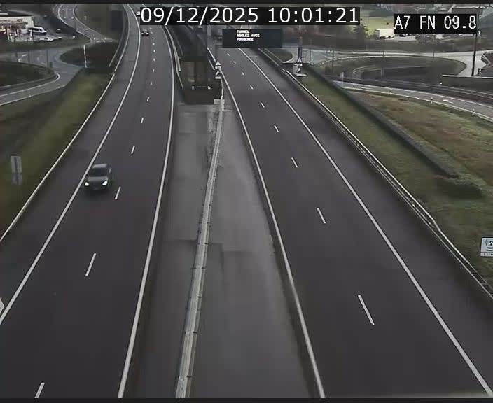 Caméra trafic Luxembourg - A7, Tunnel Gousselerbierg, sortie sud, direction rond-point Lorentzweiler (BK 9.9)