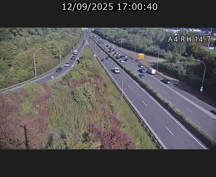 Traffic live webcam Luxembourg Jonction Lankelz - A4 - BK 14.7 - direction Luxembourg