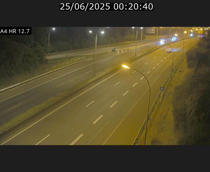 Traffic live webcam Luxembourg Esch sur Alzette - A4 - BK 12.7 - direction Esch-Belval