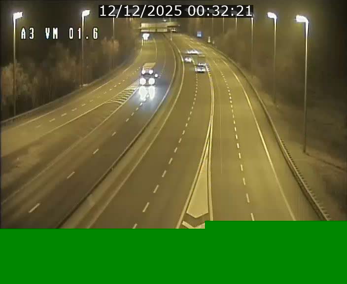 Traffic live webcam Luxembourg - Croix de Gasperich - A3 - BK 1.6 - direction France/Aire de Berchem