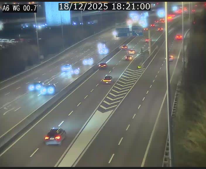 Traffic live webcam Luxembourg Croix de Cessange - A6 - BK 0.7 - direction A3 France