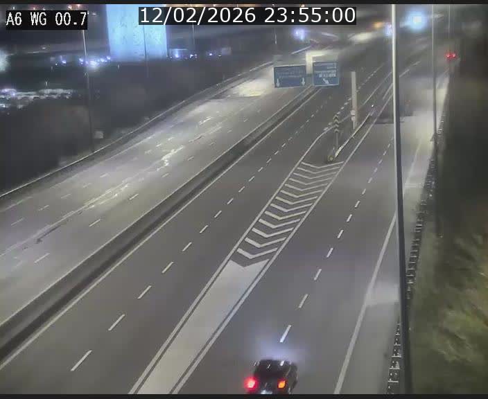 Traffic live webcam Luxembourg Croix de Cessange - A6 - BK 0.7 - direction A3 France