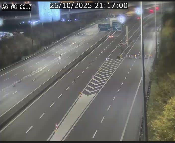 Traffic live webcam Luxembourg Croix de Cessange - A6 - BK 0.7 - direction A3 France