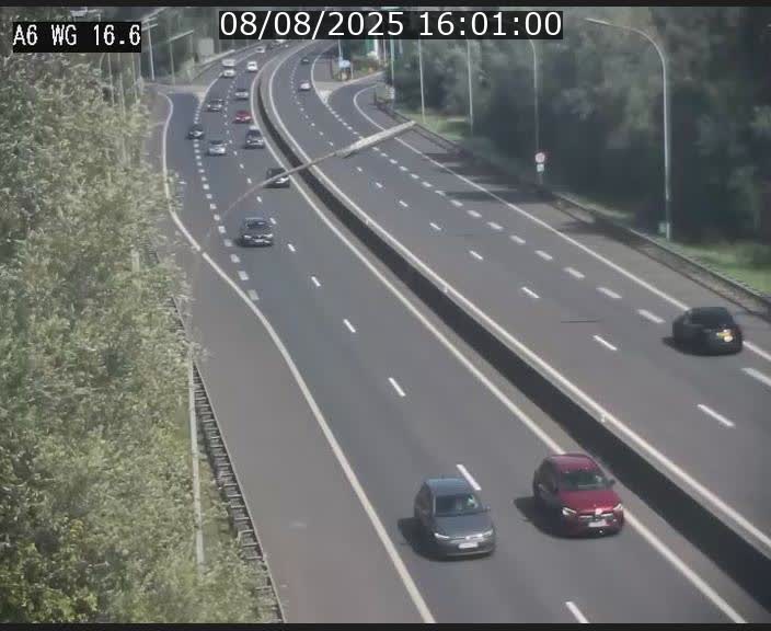 Traffic live webcam Luxembourg Aire de Capellen - A6 - BK 16.6 - direction Luxembourg/France/Allemagne
