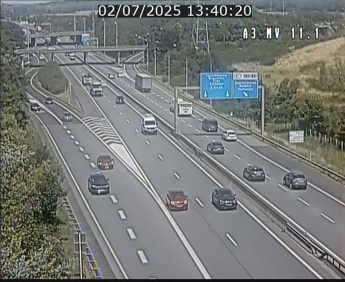 Traffic live webcam Luxembourg Croix de Bettembourg A3 - BK 11.1 - direction Luxembourg-ville