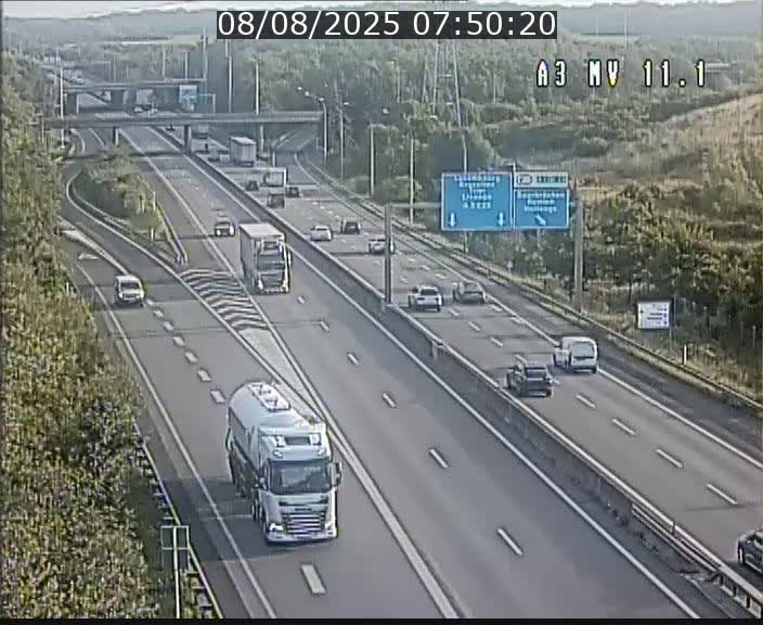 Traffic live webcam Luxembourg Croix de Bettembourg A3 - BK 11.1 - direction Luxembourg-ville