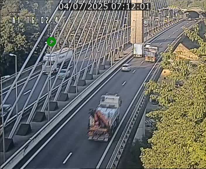 Traffic live webcam Luxembourg Sandweiler - A1 direction Luxembourg-ville - BK 2.4