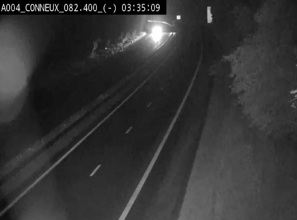 Webcam sur l'E411 avant les sorties 20 menant à Ciney, Dinant et Achêne. Vue orientée vers Namur