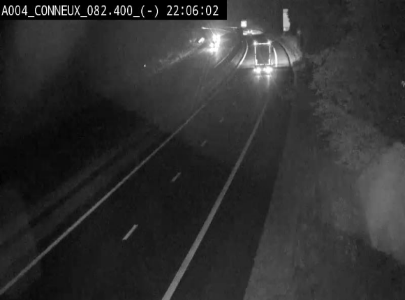 Webcam sur l'E411 avant les sorties 20 menant à Ciney, Dinant et Achêne. Vue orientée vers Namur