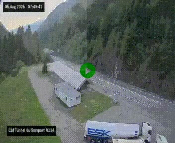 Webcam à l'entrée du tunnel du Somport, côté français, sur la N134, dans les Pyrénées, en direction de l'Espagne, à 1116 mètres d'altitude