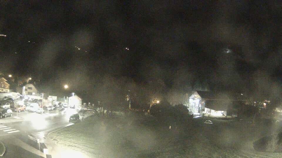 Webcam au niveau de la mairie du village du Bourg d'Oisans, aux pieds de l'Alpe d'Huez et aux portes du parc des Écrins