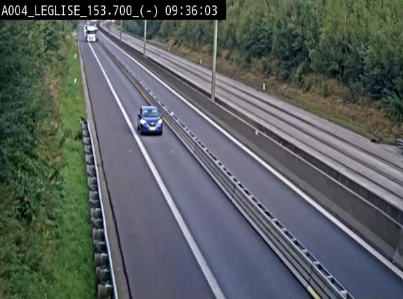 Webcam autoroute A4 (E411-E25) à Léglise, avant la jonction avec la N40. Vue orientée vers Bruxelles