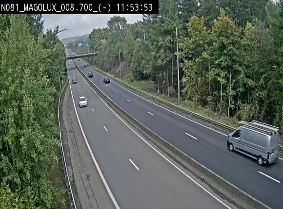 Webcam sur la N81 (E411) à hauteur de la jonction avec la N883. Vue orientée vers Arlon