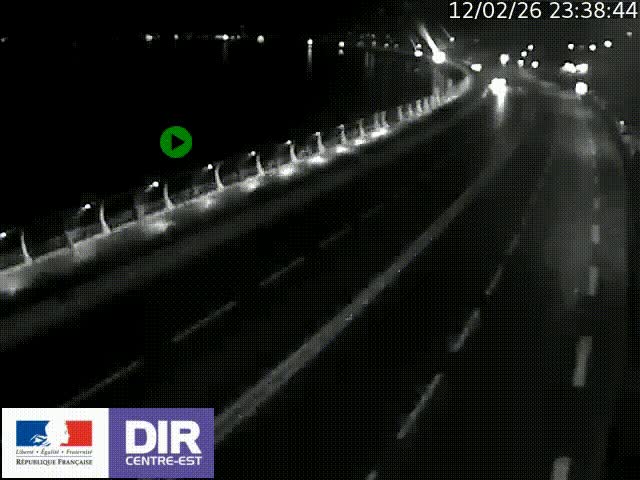 Webcam sur le quai Parjot à Vienne, aux Portes de Lyon, sur la Nationale 7, à la jonction avec le boulevard du Rhône-nord (D1407), caméra orientée vers Lyon