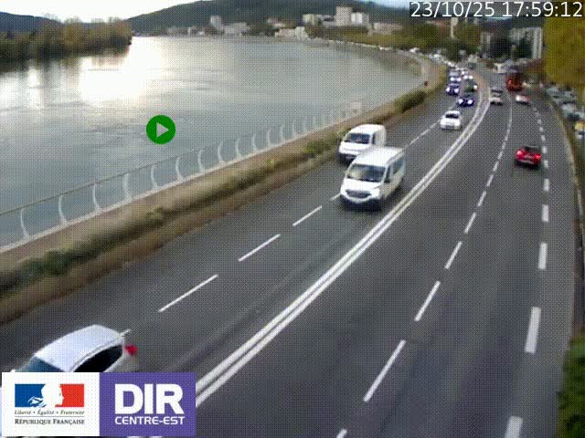 Webcam sur le quai Parjot à Vienne, aux Portes de Lyon, sur la Nationale 7, à la jonction avec le boulevard du Rhône-nord (D1407), caméra orientée vers Lyon