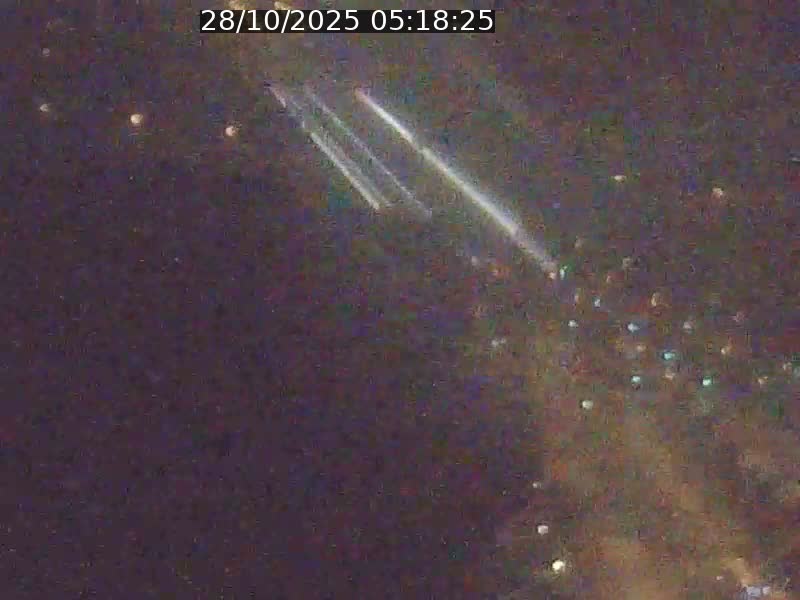 Webcam sur l'avenue John Fitzgerald Kennedy (N51) avec vue sur le Pont rouge (Pont Grande Duchesse Charlotte), l'arrêt Pfaffenthal et l'entrée du quartier Kirchberg