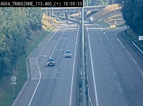 Webcam dans les Ardennes sur l'E411 à hauteur de Transinne. Vue orientée vers le sud de la Belgique