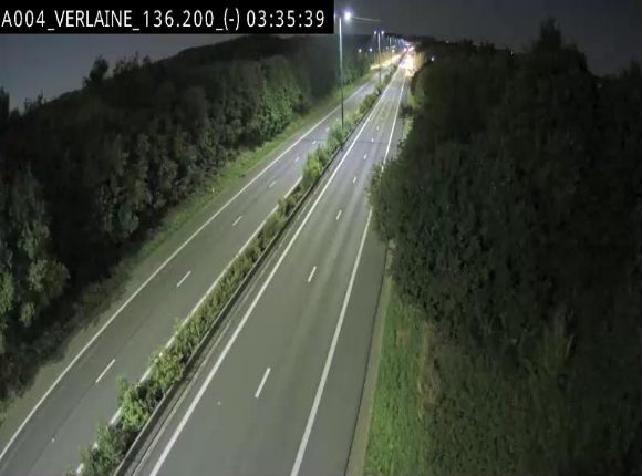 Webcam sur l'E411 à hauteur du pont surplombant la N40, à proximité de la sortie 26 Verlaine - Libramont-Chevigny. Vue orientée vers Namur