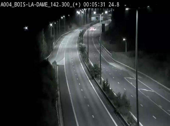 Webcam située entre la sortie 29 Neufchâteau et la jonction avec l'E25 en direction de Liège et Luxembourg