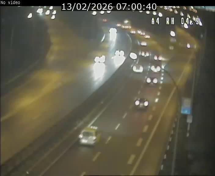 Traffic live webcam Luxembourg Leudelange - A4 - BK 4.9 - direction Luxembourg