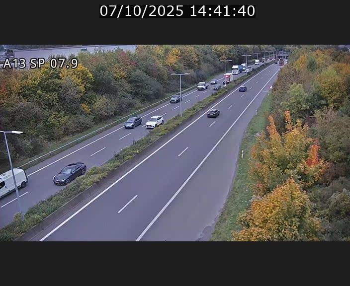 Traffic live webcam Luxembourg Jonction Lankelz - A13 direction Pétange - BK 7.9