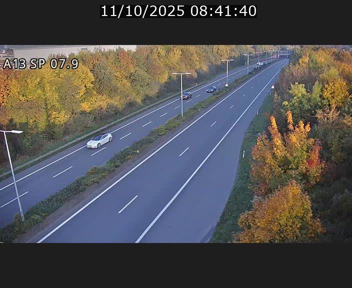 Traffic live webcam Luxembourg Jonction Lankelz - A13 direction Pétange - BK 7.9
