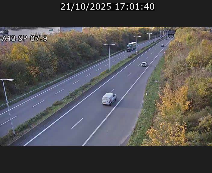 Traffic live webcam Luxembourg Jonction Lankelz - A13 direction Pétange - BK 7.9