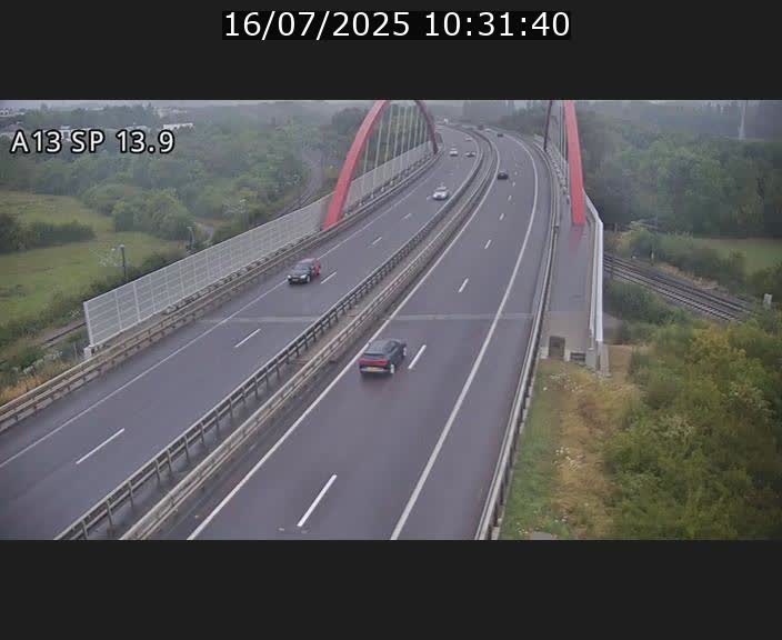 Traffic live webcam Luxembourg Kayl - A13 direction Esch-sur-Alzette/Luxembourg-ville - BK 13.9