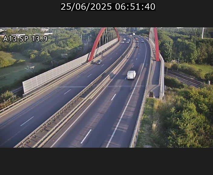 Traffic live webcam Luxembourg Kayl - A13 direction Esch-sur-Alzette/Luxembourg-ville - BK 13.9