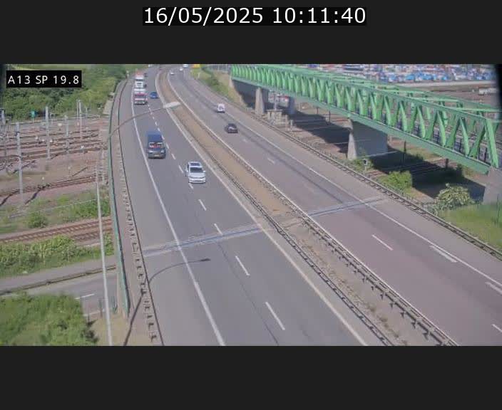 Traffic live webcam Luxembourg Croix de Bettembourg - A13 direction Esch-sur-Alzette - BK 19.8