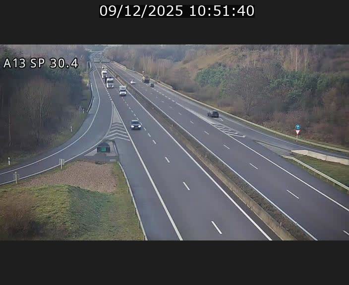 Traffic live webcam Luxembourg Altwies - A13 direction Luxembourg-ville - BK 30.4