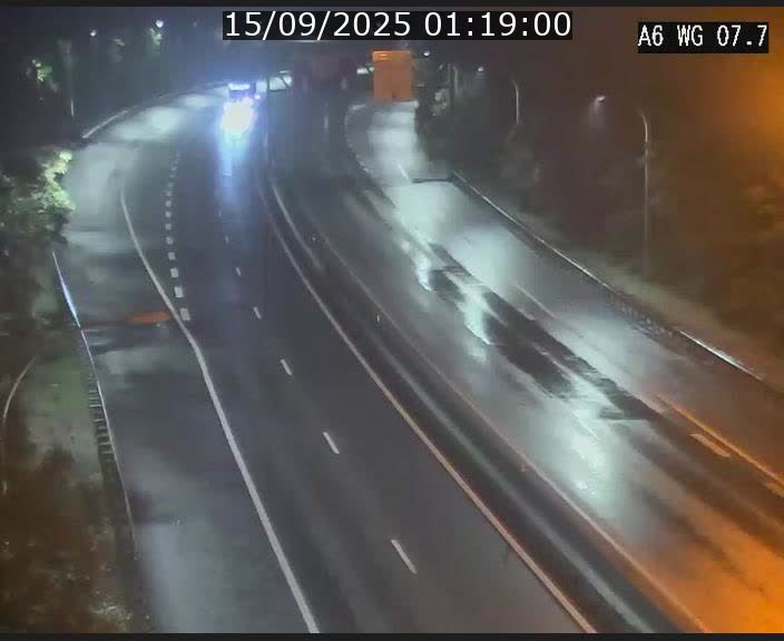 Traffic live webcam Luxembourg - Bridel - A6 - BK 7.7 - direction Belgique