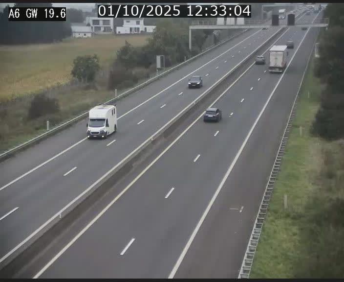 Traffic live webcam Luxembourg - Steinfort - A6 - BK 19.6 - direction Belgique