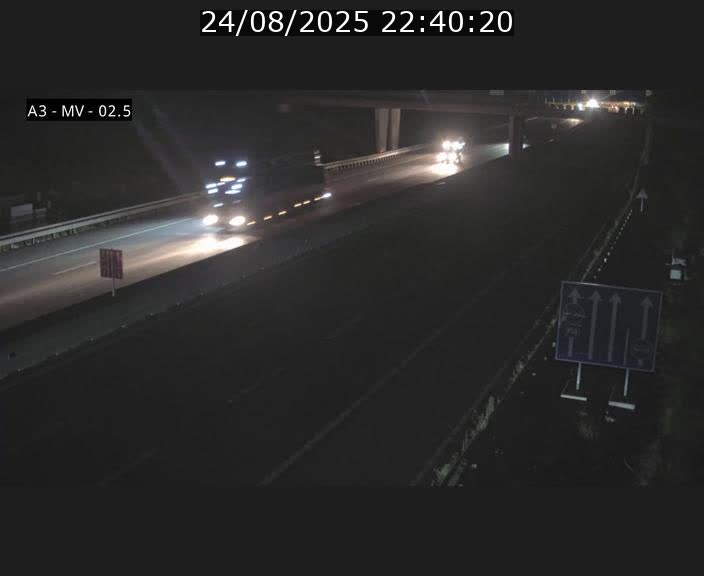Webcam autoroute A3 au Luxembourg à proximité de la Croix de Gasperich. Vue orientée vers Luxembourg