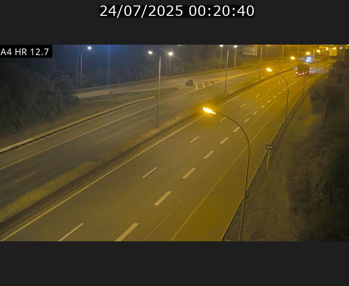 Traffic live webcam Luxembourg Esch sur Alzette - A4 - BK 12.7 - direction Esch-Belval