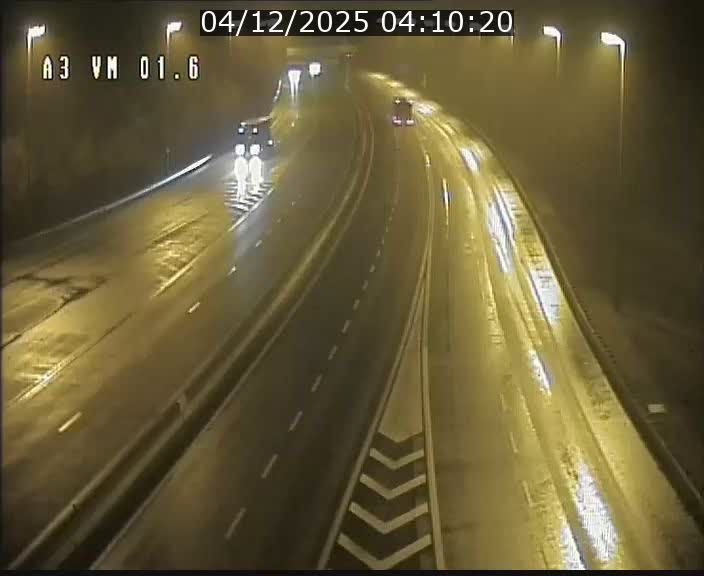 Traffic live webcam Luxembourg - Croix de Gasperich - A3 - BK 1.6 - direction France/Aire de Berchem