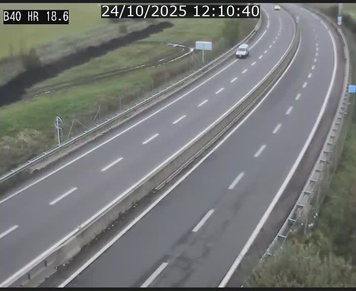 Webcam sur la route de liaison entre Micheville et Esch-Belval à la frontière entre le Luxembourg et la France. Vue orientée vers la Lorraine.