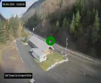 Webcam à l'entrée du tunnel du Somport, côté français, sur la N134, dans les Pyrénées, en direction de l'Espagne, à 1116 mètres d'altitude