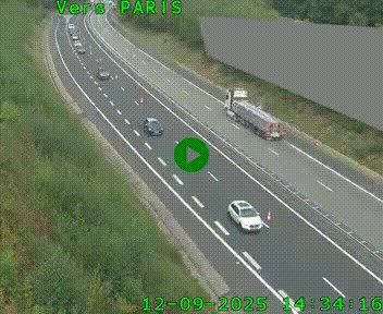 Caméra routière sur l'autoroute A20 à Saint-Pardoux-l'Ortigier, à la jonction avec l'A89. Vue orientée vers Paris