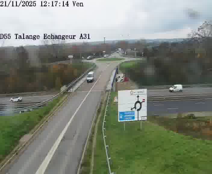 Webcam sur la D55 à Talange au niveau du pont surplombant l'A31 (sens droite-gauche vers Luxembourg). Vue orientée vers Ay-sur-Moselle.