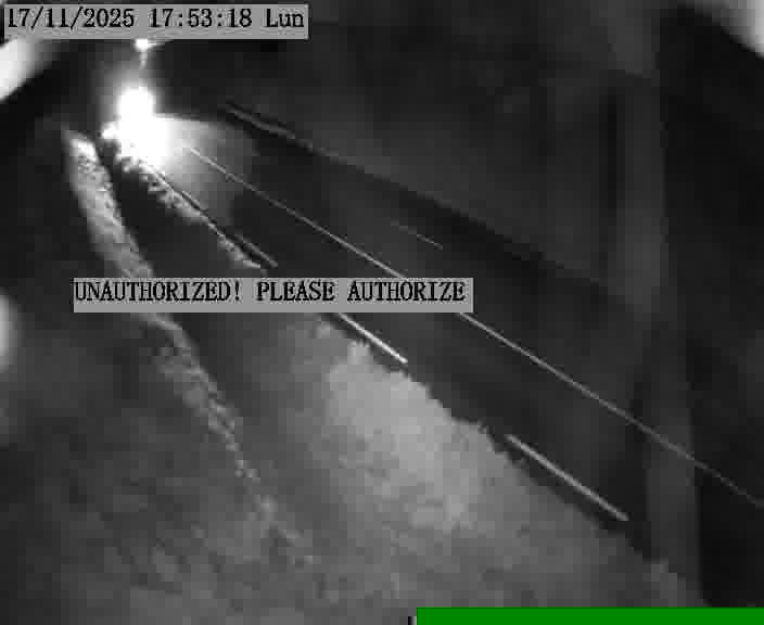 Webcam installée le long de D955 (France) à Amelécourt, pointée vers Metz, utile pour suivre précisément les conditions de trafic.